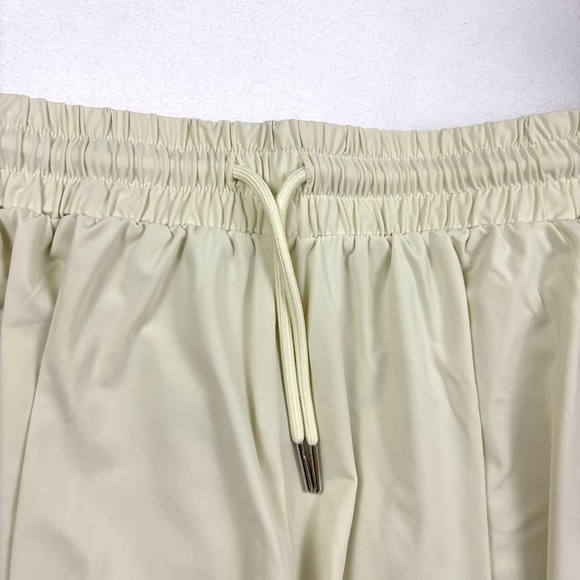 Stradivarius Flippy Lined Mini Drawstring Women's Cream Shorts Skorts Size M - Picture 5 of 15